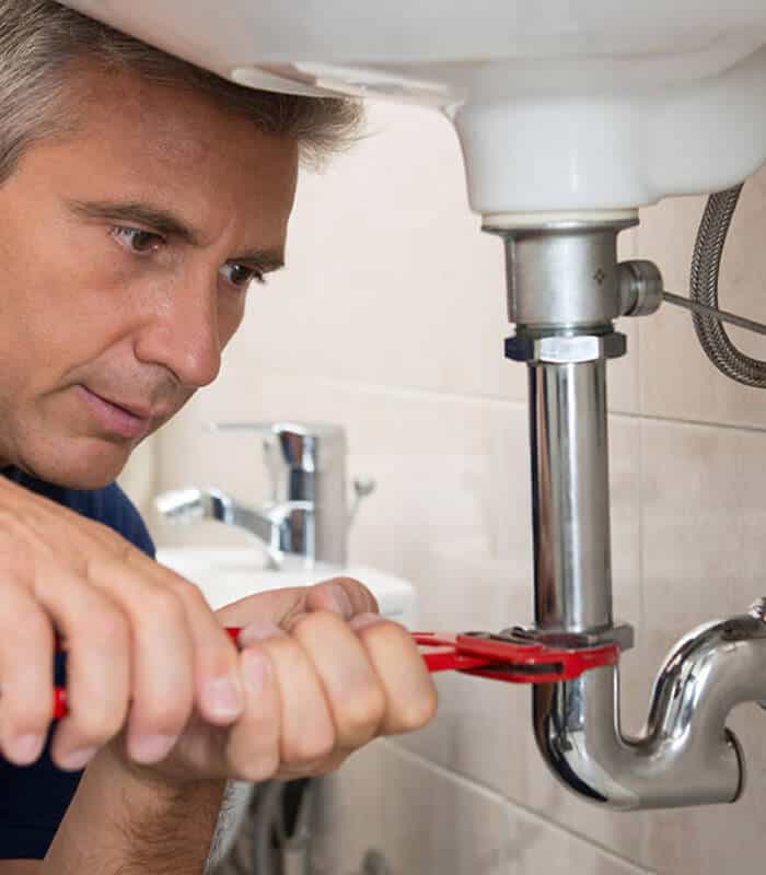 4 Bad Habits That Could Compromise Your Home's Plumbing